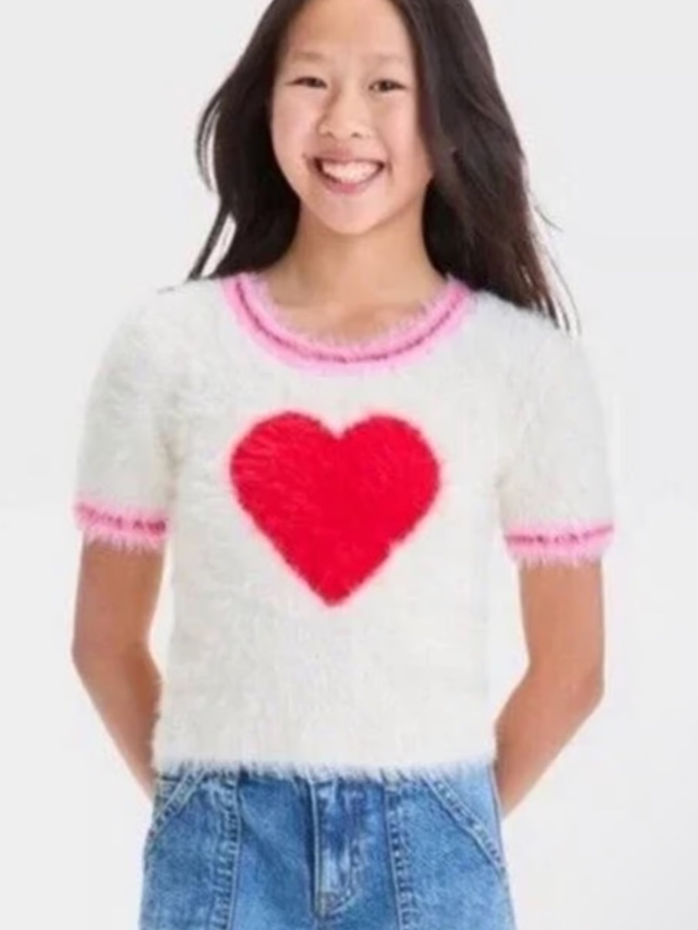 Art Class Kids Fuzzy Cream Red Heart Short Sleeve Sweater Sz. M/8